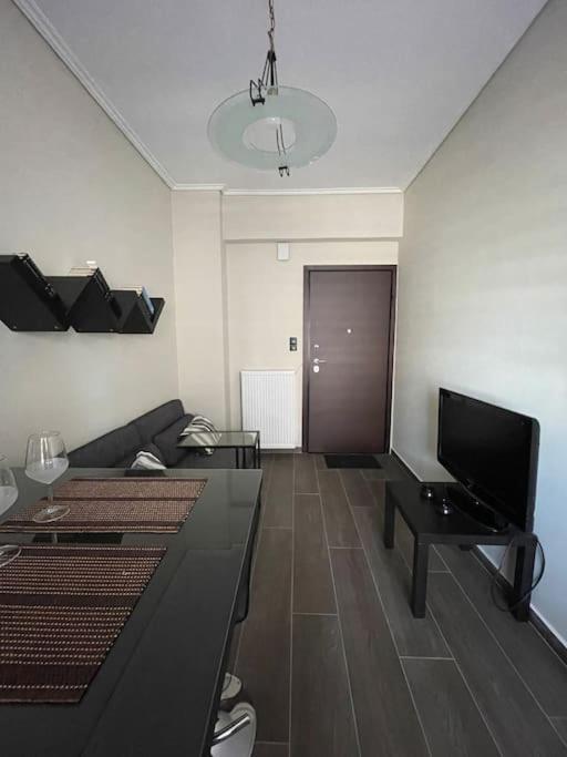 City Apartment Corinth Exterior photo